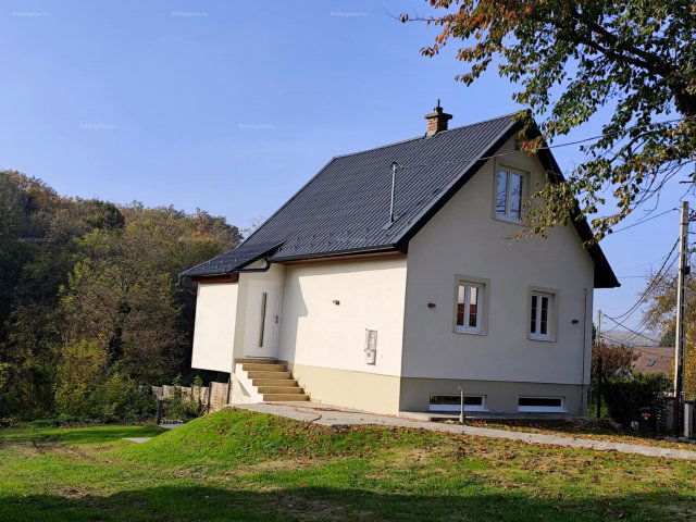 Eladó családi ház, Zalakaroson 64.9 M Ft, 3 szobás