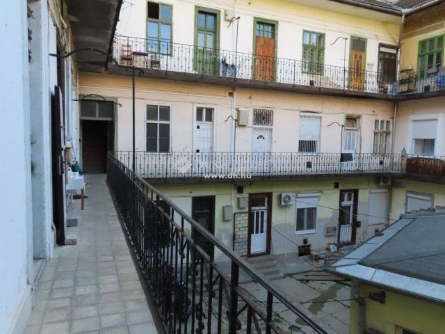 Eladó téglalakás, Budapesten, VIII. kerületben 38.7 M Ft