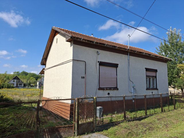 Eladó családi ház, Sátán 4.9 M Ft, 2 szobás