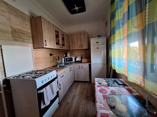 Eladó panellakás, Győrött 55 M Ft, 2 szobás