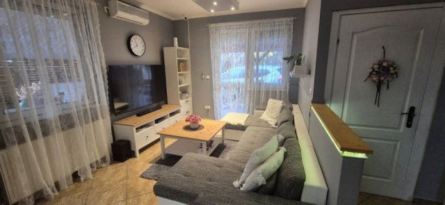 Eladó ikerház, Ercsiben 65.5 M Ft, 2+2 szobás