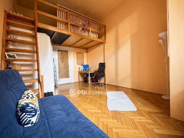 Eladó téglalakás, Budapesten, VII. kerületben 42.5 M Ft