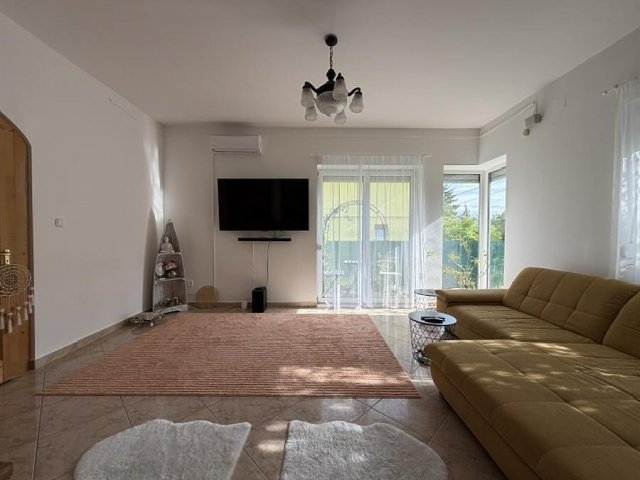 Kiadó családi ház, albérlet, Budaörsön 650 E Ft / hó