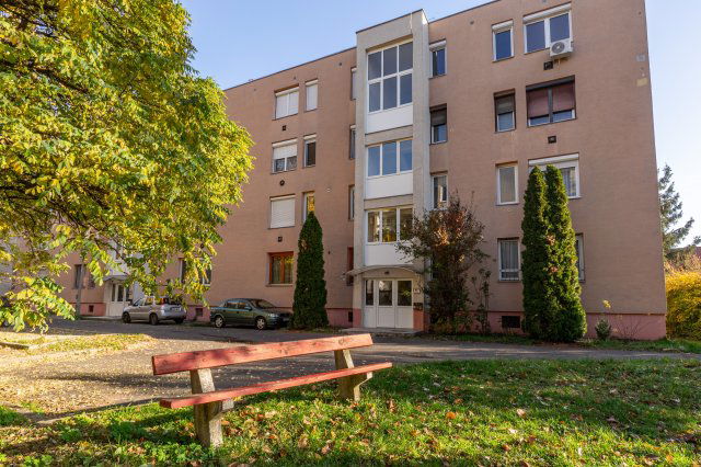 Eladó téglalakás, Miskolcon 19.2 M Ft, 1 szobás