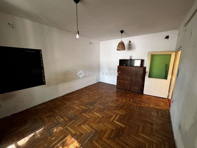 Eladó téglalakás, Budapesten, XXI. kerületben 42.9 M Ft