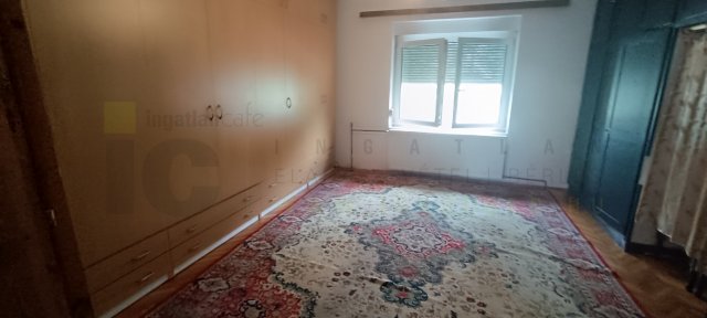 Kiadó családi ház, albérlet, Szegeden 380 E Ft / hó, 4 szobás