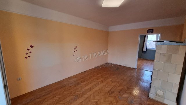 Eladó téglalakás, Esztergomban 46 M Ft, 2 szobás