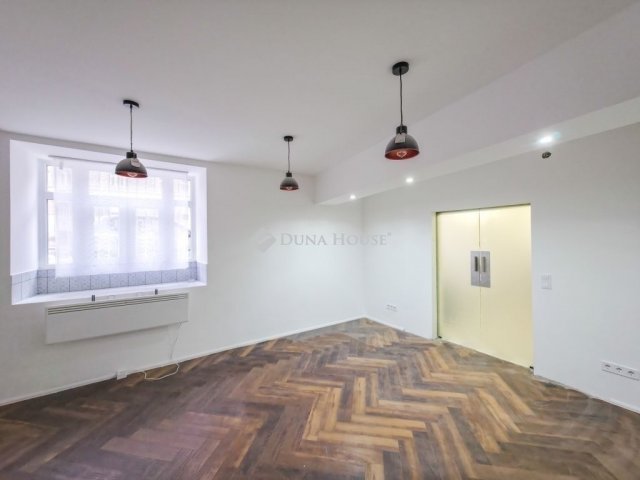 Eladó téglalakás, Budapesten, VIII. kerületben 49.9 M Ft