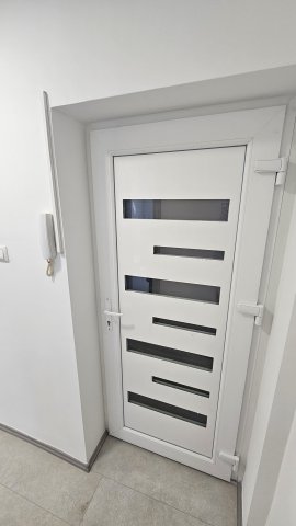 Eladó téglalakás, Komlón 34.4 M Ft, 2 szobás