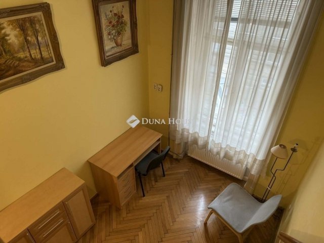 Eladó téglalakás, Budapesten, VII. kerületben 96 M Ft, 3 szobás