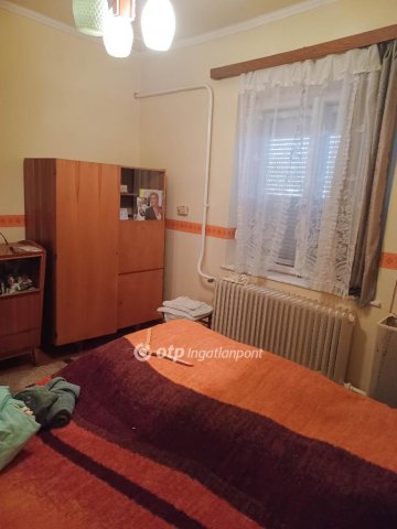 Eladó családi ház, Ramocsaházán 9.5 M Ft, 3 szobás