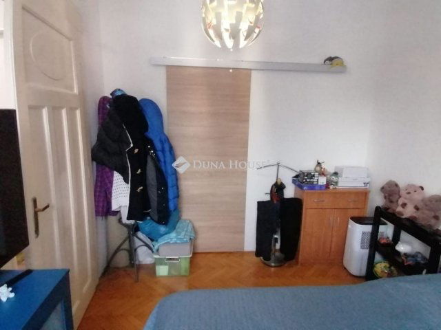 Eladó téglalakás, Budapesten, XV. kerületben 86.9 M Ft, 3 szobás