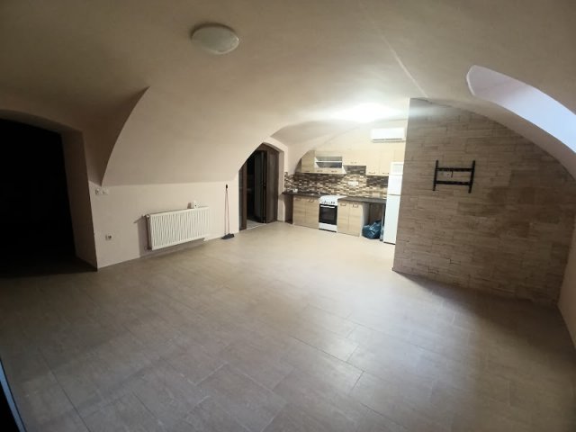 Eladó üzlethelyiség, Budapesten, VIII. kerületben 34.5 M Ft
