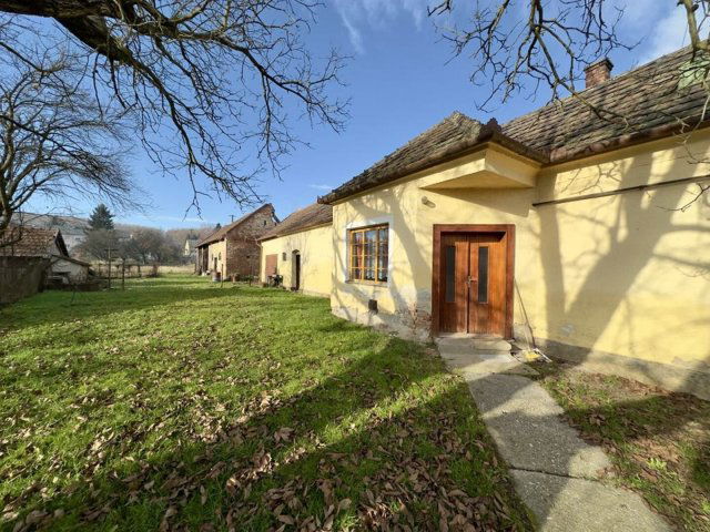 Eladó családi ház, Teskándon 22.5 M Ft, 3 szobás