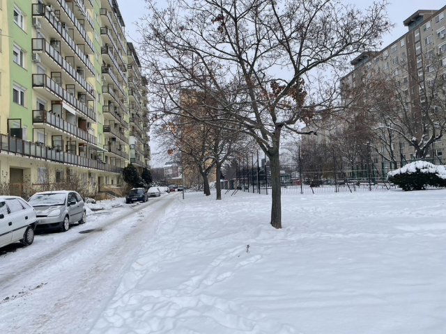 Eladó panellakás, Budapesten, X. kerületben, Harmat utcában