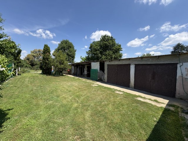 Eladó családi ház, Csomában 32.5 M Ft, 4 szobás