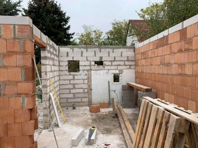 Eladó családi ház, Budapesten, XXI. kerületben 45.9 M Ft