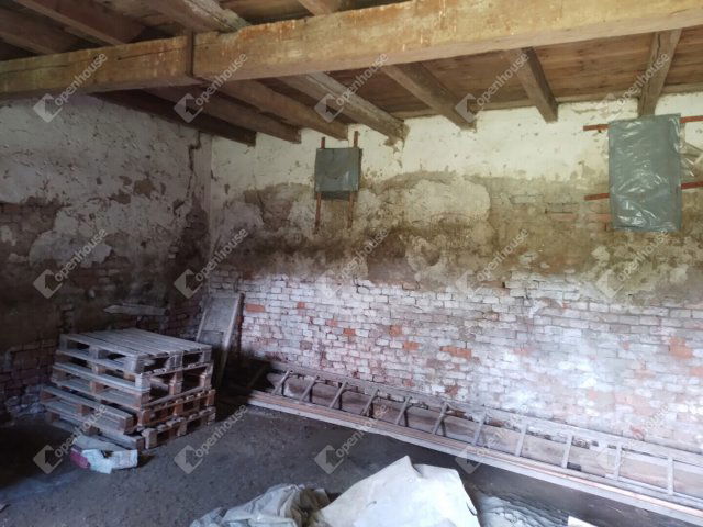 Eladó családi ház, Vésztőn 24.9 M Ft, 4 szobás