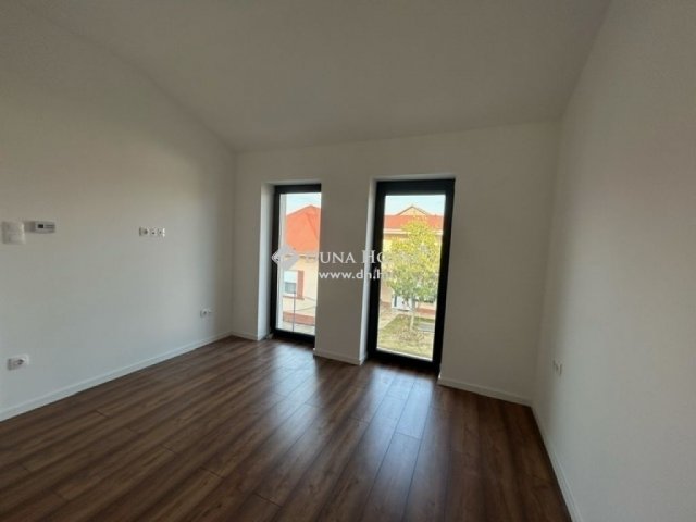 Eladó családi ház, Vecsésen 225 M Ft, 5 szobás