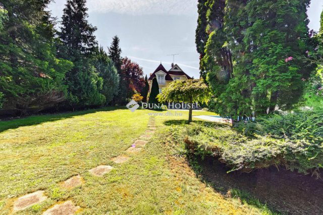 Eladó családi ház, Budapesten, II. kerületben 269.115 M Ft