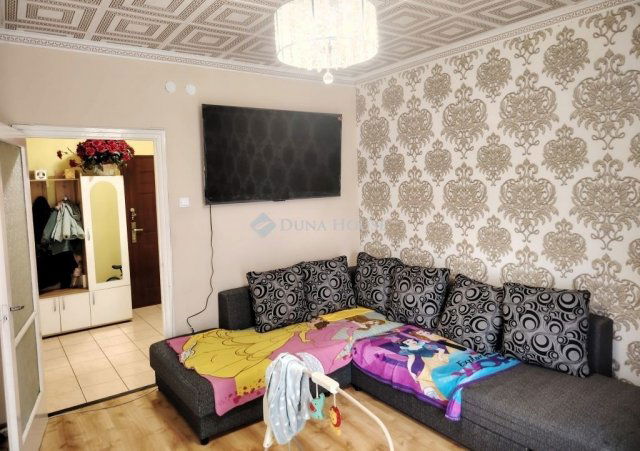 Eladó téglalakás, Tatabányán 38.9 M Ft, 2 szobás