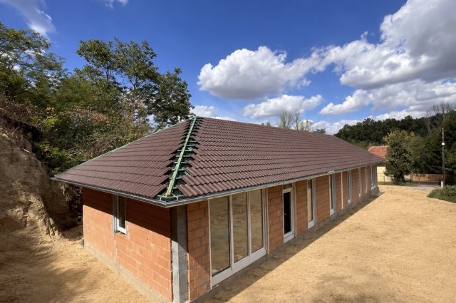 Eladó ikerház, Mendén 83.3 M Ft, 3 szobás / költözzbe.hu