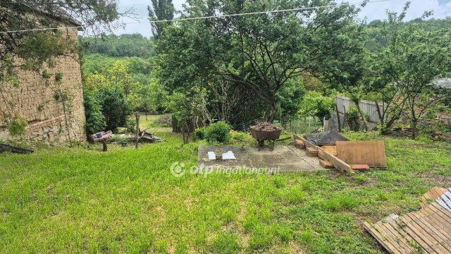 Eladó családi ház, Szellőn 23.7 M Ft, 3 szobás