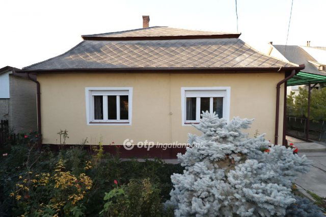 Eladó családi ház, Ráckevén 57.5 M Ft, 4 szobás