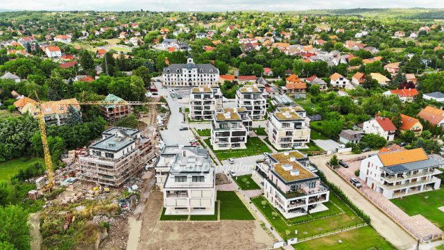 Eladó téglalakás, Balatonkenesén 125 M Ft, 3 szobás