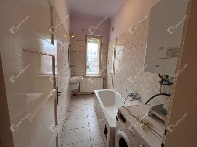 Eladó téglalakás, Sopronban 54.9 M Ft, 2 szobás