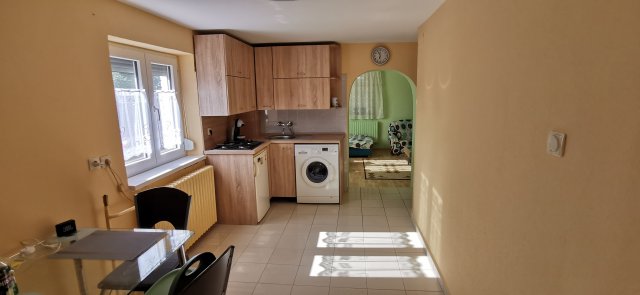 Eladó családi ház, Dunaújvárosban 69.9 M Ft, 3 szobás