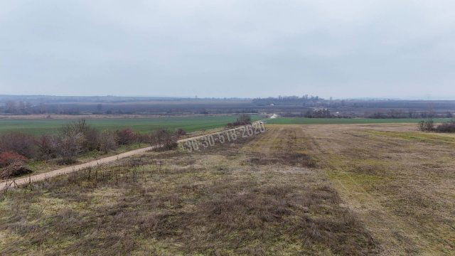 Eladó telek, Vácon 1.8 M Ft / költözzbe.hu