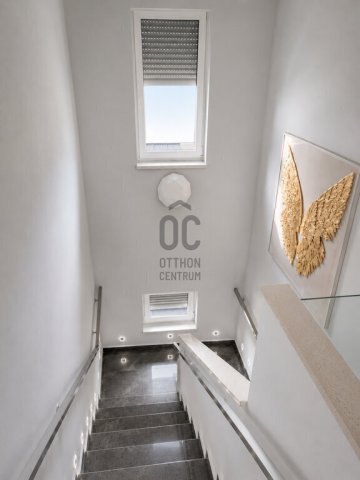 Eladó családi ház, Budapesten, XVIII. kerületben 250 M Ft