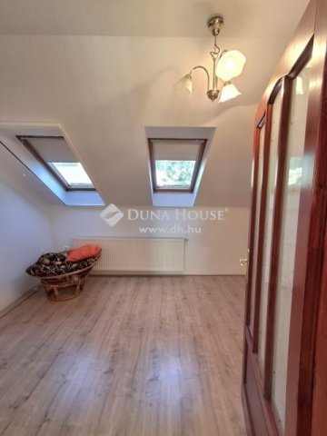 Eladó családi ház, Debrecenben 195 M Ft, 6 szobás