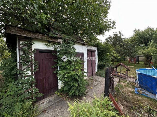 Eladó családi ház, Újiregen 30 M Ft, 4 szobás