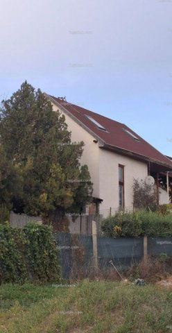 Eladó családi ház, Sóskúton 64.9 M Ft, 3+1 szobás