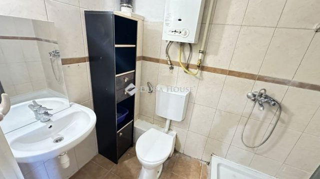 Eladó téglalakás, Kecskeméten 36 M Ft, 1 szobás