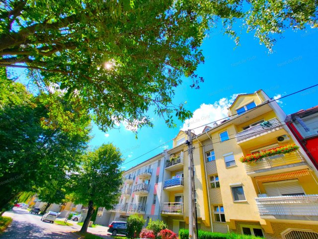 Kiadó téglalakás, albérlet, Győrött 190 E Ft / hó, 3 szobás