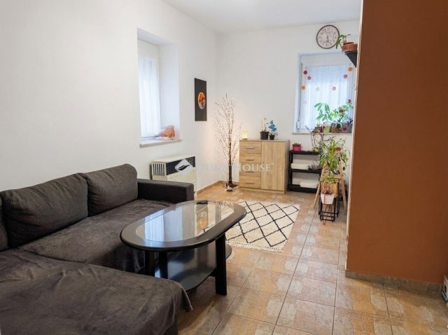 Eladó családi ház, Pilisvörösváron 94.7 M Ft, 5 szobás