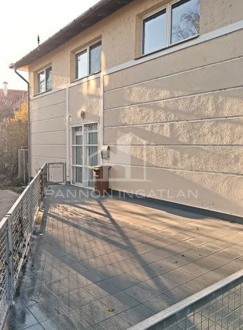 Kiadó téglalakás, albérlet, Veszprémben, Stadion utcában