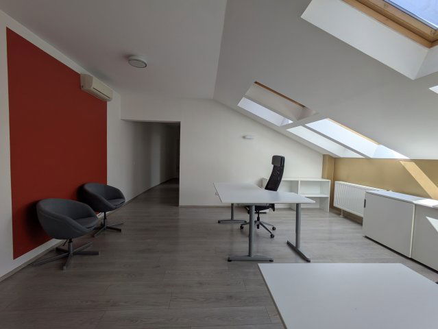 Kiadó iroda, Budapesten, VI. kerületben 390 E Ft / hó, 3 szobás