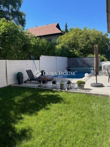 Eladó családi ház, Budapesten, II. kerületben 298 M Ft, 8 szobás