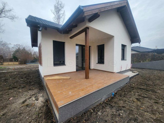 Eladó családi ház, Fonyódon 69.9 M Ft, 1+2 szobás