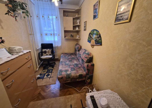 Eladó téglalakás, Tatabányán 33.5 M Ft, 1+1 szobás