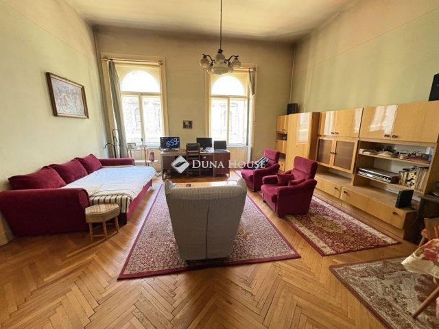 Eladó téglalakás, Budapesten, VI. kerületben 78 M Ft, 3 szobás