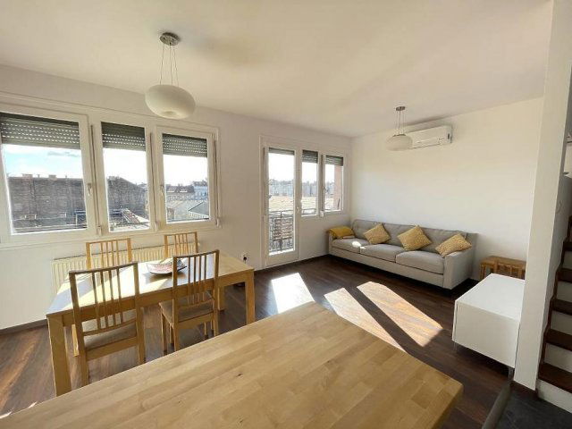 Eladó téglalakás, Budapesten, VII. kerületben, Jósika utcában