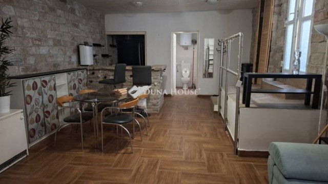 Eladó üzlethelyiség, Budapesten, III. kerületben 59 M Ft