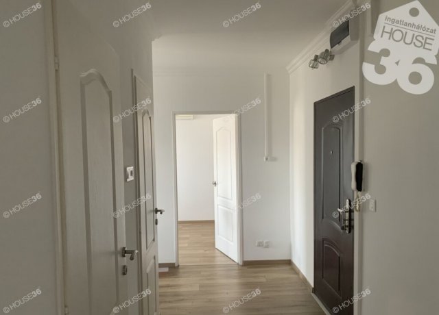 Eladó panellakás, Kecskeméten 42.9 M Ft, 2 szobás