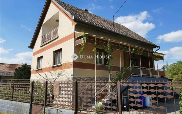 Eladó családi ház, Tápiószentmártonon 65 M Ft, 4 szobás