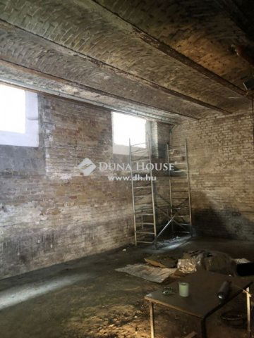 Eladó üzlethelyiség, Budapesten, IX. kerületben 34.99 M Ft